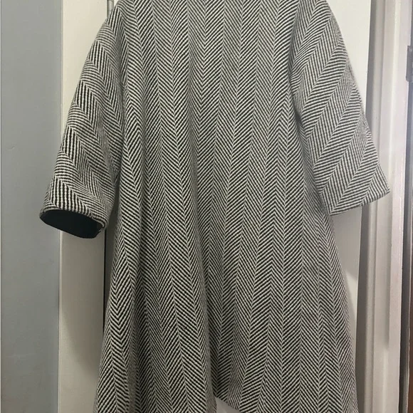 Vintage Chevron Patterned Coat - Picture 3 of 5